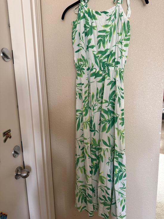 The Children's Place Dresses & Skirts - 4 for $20 The Children's Place White Maxi Dress with Green Leaf Print